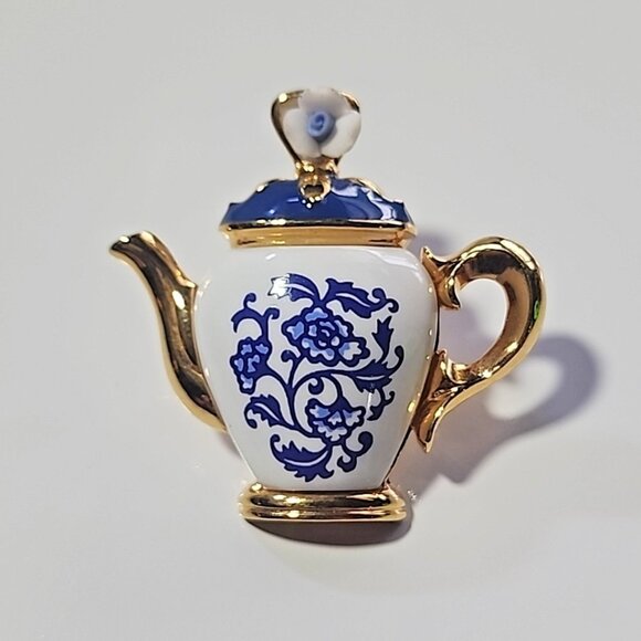 Vintage Avon Teapot Pin Gold Tone & Blue & White Ceramic 1.5" - Picture 1 of 5